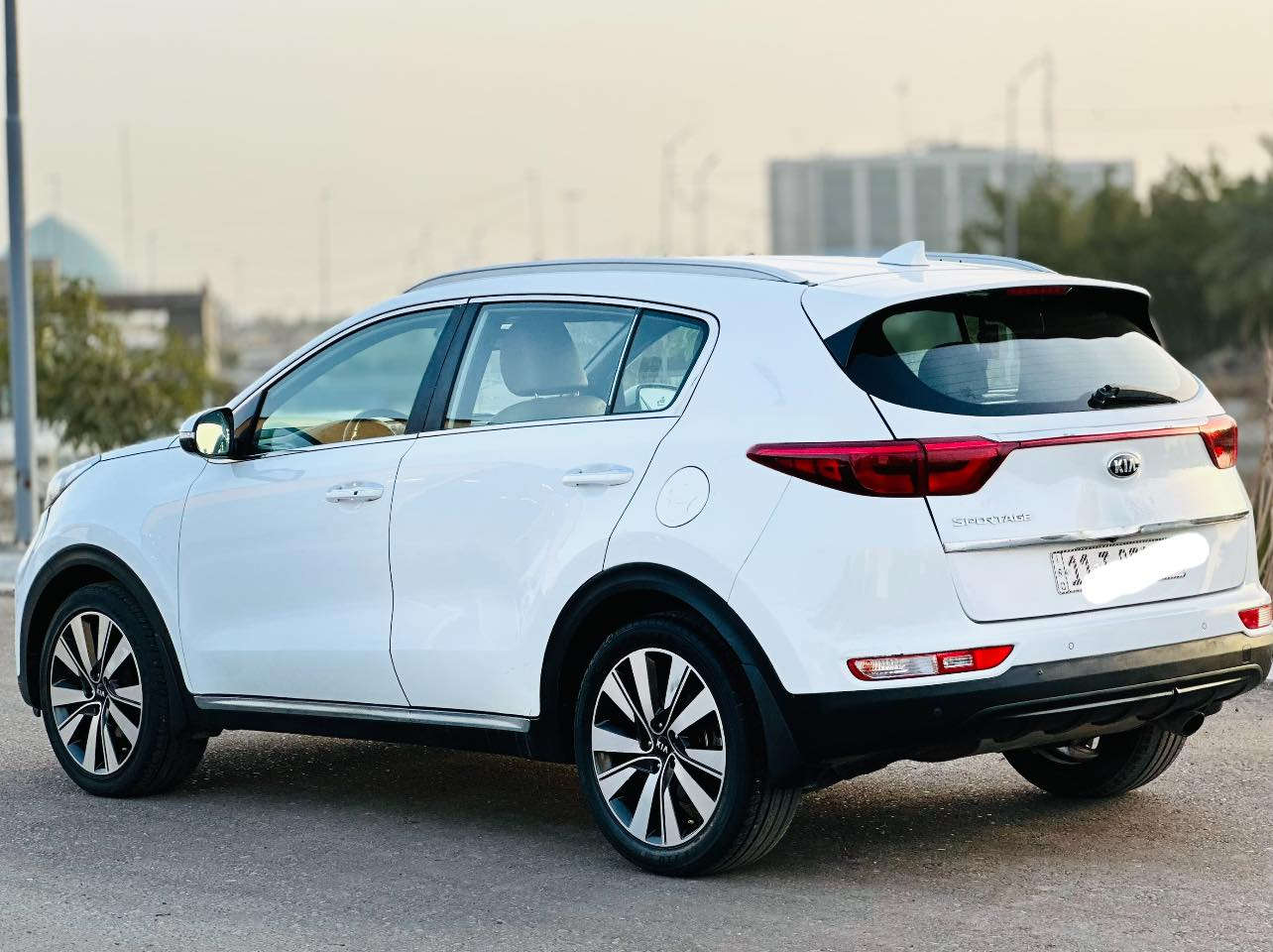 سلام عليكم غير متواجد خاص!
سبورتج ٢٠١٨ خليجي رقم بغداد 
محرك ٢٠٠ دوش
 بسمي هزه جديده رقم جديد 
فول عدا البنراما كشن كهرباء داخل قرميدي بصمه صندوك كهرباء بيه صبغ خمس قطع بدون دواخل 
مثل ما موضح بل سونار 
 كير مامفتوح محرك ما مفتوح السياره جاهزه مابيه كل نقص صدر تخم تاير تبريد مكان السياره بغداد السعر [160]وبيه مجال جدا بسيط
 للاستفسار اتصال فقط ماكو خاص ***********
