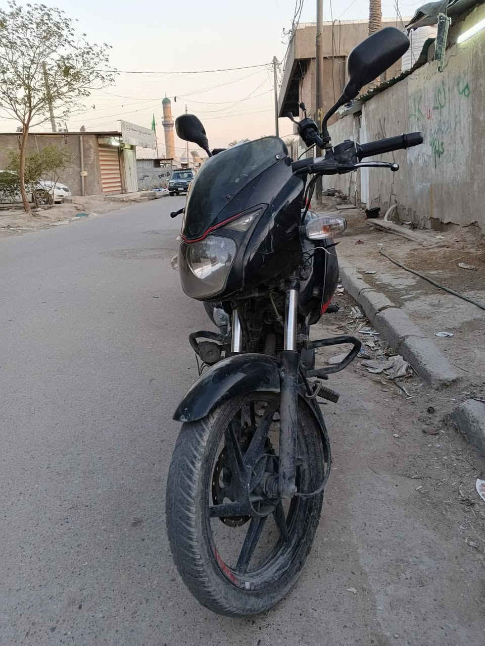 للبيع دراجه بولسر دراجه موديل 2021 نضيفه أوراقه كامله حتى كمرك مدفوع بس ترقم سعره 900 وبيه مجال مكاني بغداد الشعله ***********
