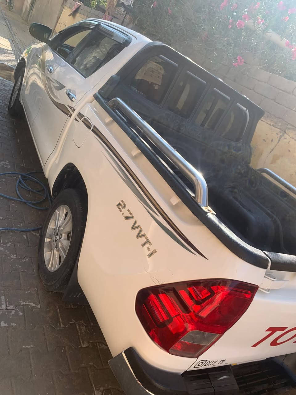 سلام عليكم
بيكم هايلوكس للبيع مديل١٦  
رقم مثنى سنويه لل٢٨
بانزين اوتماتيك 
بيها لغده مبدله وجاملغ مبدل 
المكان البصره المدينه الهوير 
السعر ١٨٥ 
رقمي/***********
