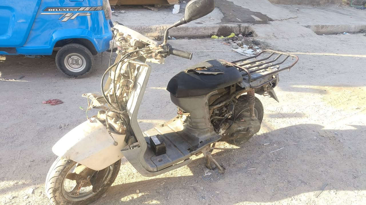 دراجه بيكم كوم حديد للبيع سعر 100 واكو غراض مال بيكم مكاني بصره حيانيه رقم ***********

