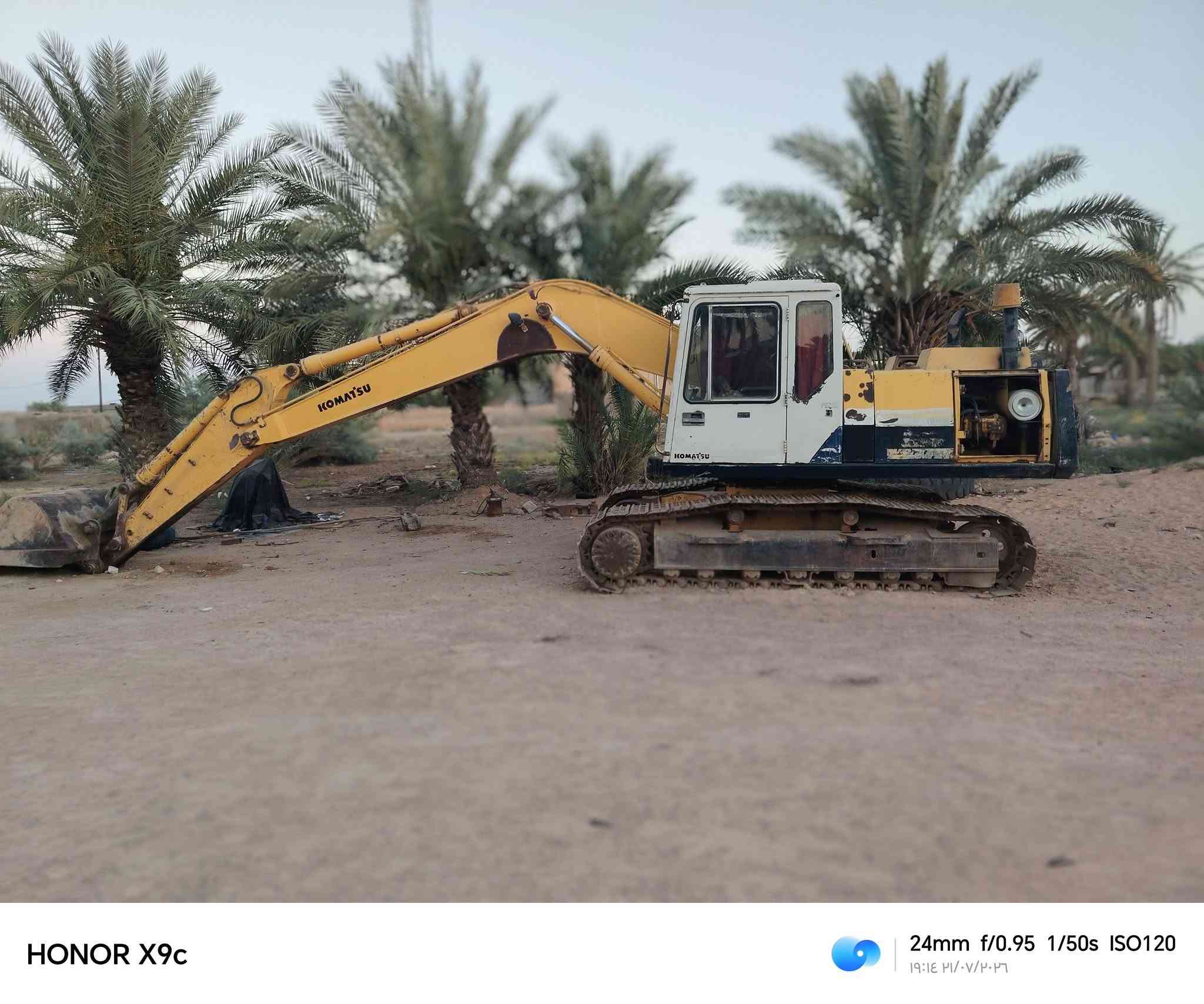 حفاره داش فايف للبيع موديل ٩٤ رقم شمالي جاهزه للشقل كيله سعر ١٠٥ وبيه مجال للستفسار تصال***********
