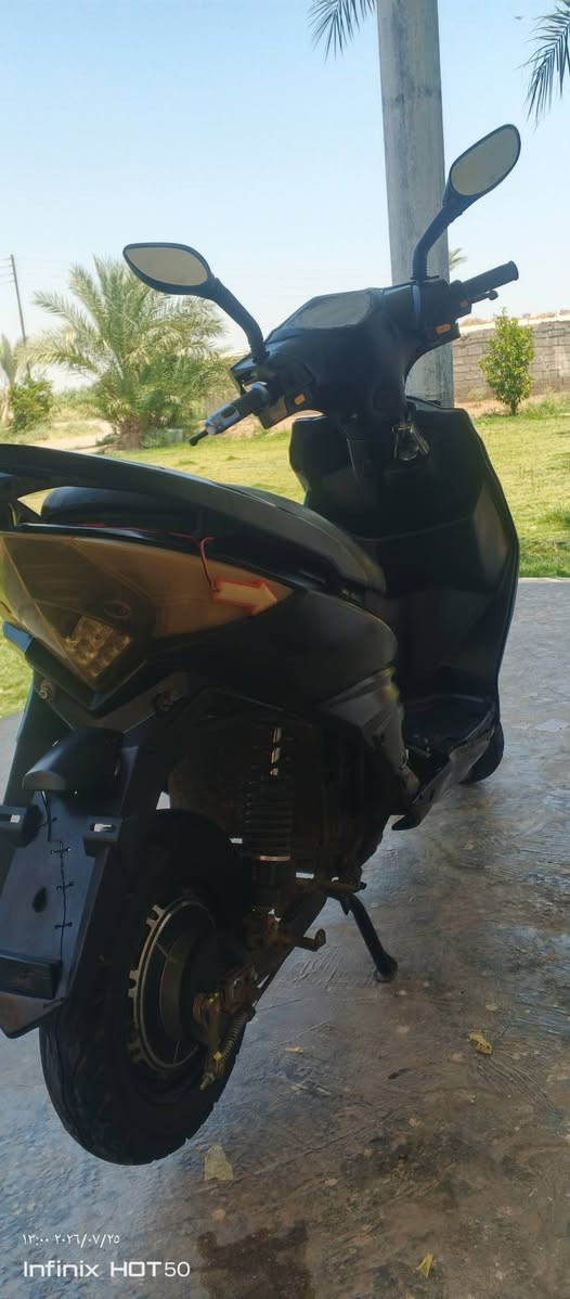 سلام عليكم  البيع دراجه شحن 5بطاريه  في ما موضح بل صور وبطاريتها جديده قبل يومين شديته وسعر 450وبيه مجال  وشراي انتصل *********** 
***********
