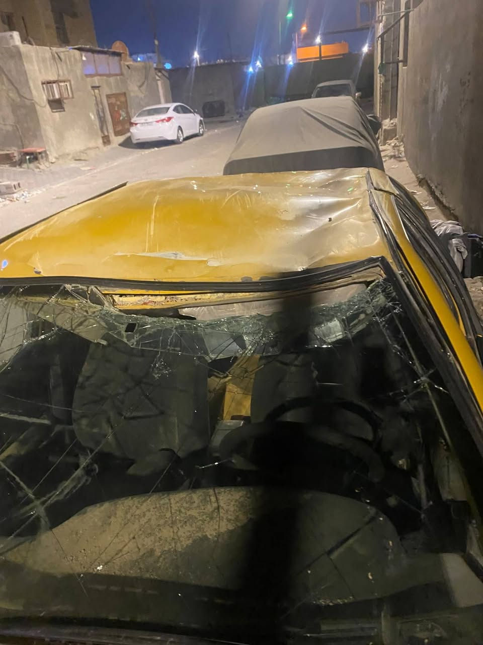 سلام عليكم للبيع بيجو بارص موديل 15 سنويه لل28 راعيه موجود تحويل ثاني يوم كير مكينه نضاف حداديه جديده تخم تاير جديد كهربائياته كلهن شغالات سياره مثل ماموضح بل صور مگلوبه وشغاله وتمشي سعر 20قفل رقم *********** مكاني الاصمعي مكلف بل نشر
