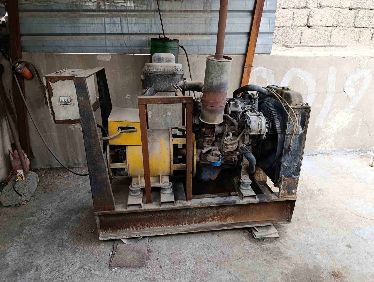 للبيع مولده محرك كيا 2,200
السعر 9اورق وبيع مجال
20كيفي
شرط الشغل تجي تفحص 
موصل صناعة الكرامه 
***********
***********
