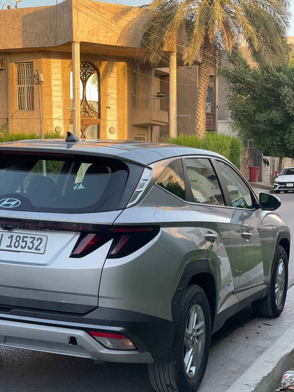 السلام عليكم
هیوندای تكسون 2025 شكل جديد 😍
سعر :  212 ومجال قليل 
عداد المسافه : 13000/ كم 
حجم المحرك : 2.5L (4.سلندر )
السياره بچم كبس ✅
ملاحظه : صندوق فقط ومبدل نفس اللون 
يعني السياره بدون صبغ ..

موصفات
كيج الكــــتروني واحد شاشه 🖥️
انــــارة دشبول
بصمة ابواب
بصمة تشغيل 
تشغيل عن بعد (𝐑𝐄𝐌𝐎𝐓𝐄 𝐒𝐓𝐀𝐑𝐓)
شاشة دشبول ديجيتال 
هاند بريك بصمة
اوتو بارك (𝐀𝐔𝐓𝐎 𝐏𝐀𝐑𝐊)
اوتو هولد (𝐀𝐔𝐓𝐎 𝐇𝐎𝐋𝐃)
اوتو ستارت (𝐀𝐔𝐓𝐎 𝐒𝐓𝐀𝐑𝐓)
اوتو ستوب (𝐀𝐔𝐓𝐎 𝐒𝐓𝐎𝐏)
رادار 360
رادار امامي (تحديد مسار)
رادار جانبي  (نقاط عمياء)
رادار خلفي (التحذير من الاصطدام)
حساسات 360
حساسات امامي
حساسات جانبي 
حساسات خلفي
نظام (𝐒𝐌𝐀𝐑𝐓)
نظام (𝐒𝐏𝐎𝐑𝐓)
نظام (𝐂𝐎𝐌𝐅𝐎𝐑)
نطام (𝐄𝐂𝐎)
نظام(𝐒𝐍𝐎𝐖) 
تحكمات استيرن
لايتات (𝐋𝐄𝐃) لید عدسة زينون 
بكلايتات (𝐋𝐄𝐃) لید
تفاصيل اكثر الاتصال علی ارقام التاليه  
***********
‎‏ WhatsApp - Vibir
☎️ [hidden information]

عنوان📍 بغداد / الاعظميه
