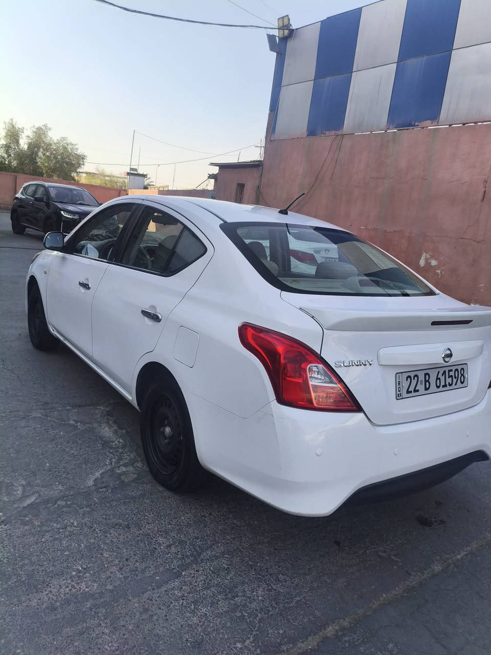 السلام عليكم نيسان صني 2020 هندي رقم اربيل الجديد سنويه ال30 بيه جاملق امامي مبدل وثاني بي بارد والباقي شوف العين ماشيه 90الف جاهزه من كلشي العسر 102وبيه مجال ***********
