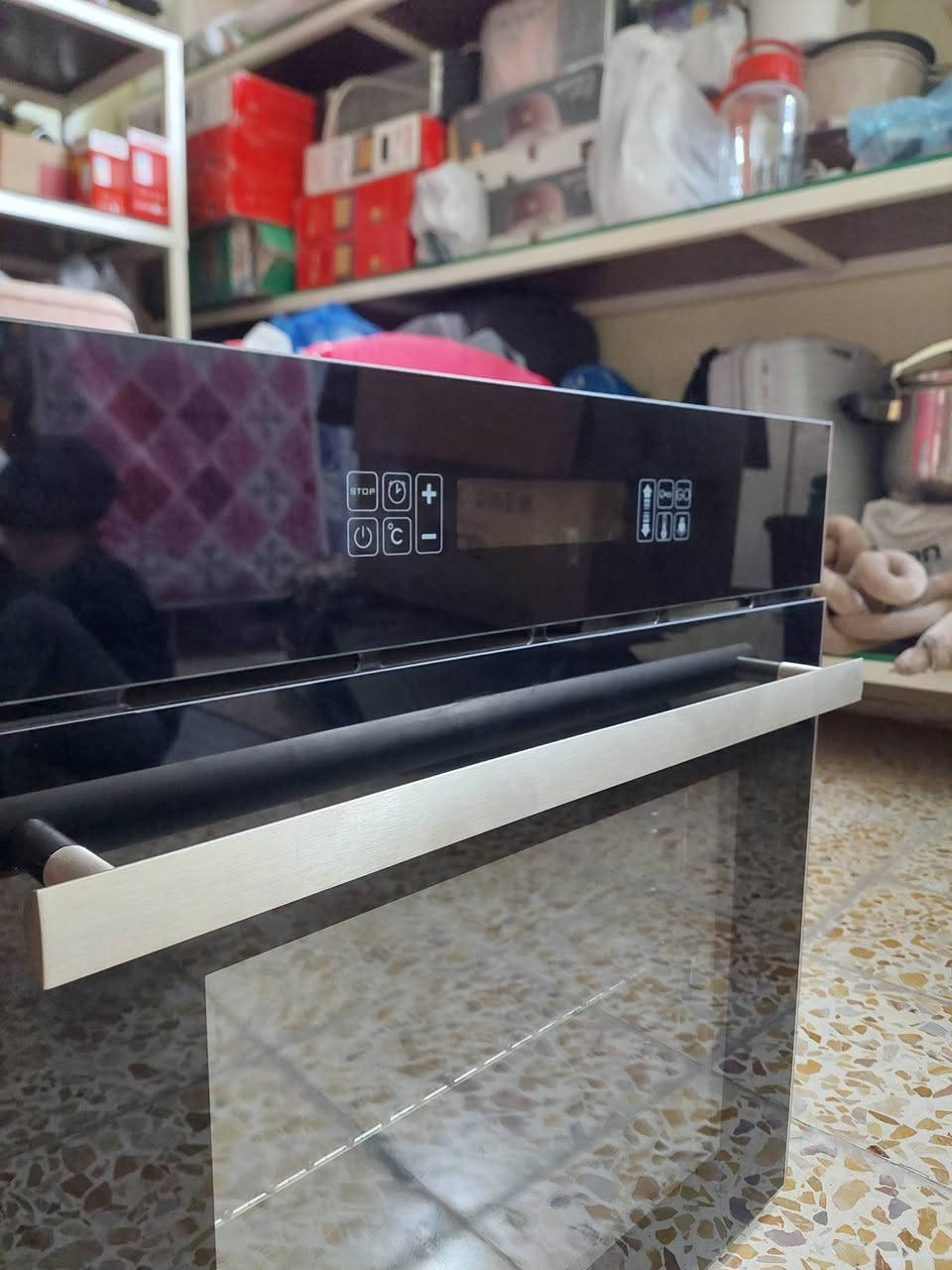 السلام عليكم عندي فرن كهربائي للبيع شرط اصلي صناعه إرانيه يجي بي مروحه وشمعات فوك وجوه تكدر تتحكم كل وحده بحد بس ⚠️ بي عطل با كارت ابيعه على وضعه السعر [ 600 ] الف مكاني بصره


**إذا كنت صاحب هذا الإعلان وتريد حذفه لأي سبب، رجاءا أرسل رسالة إلى الدعم الفني**