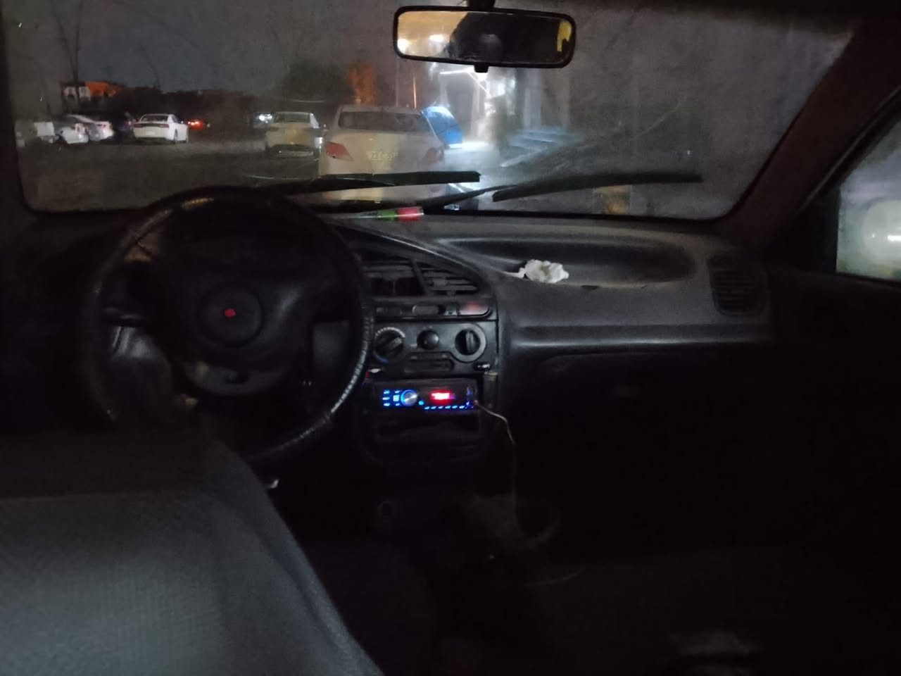 السلام عليكم بيع مستعجل سياره دايو لانوس شرط كير والمحرك شرط تحويل وكاله دفتر بانزين بيه صاحبه كركوك 20$ وبيه مجال***********
