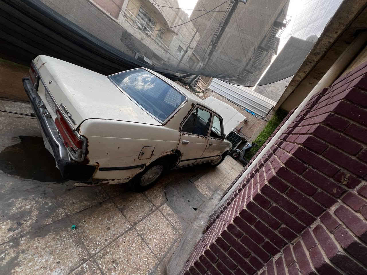 السلام عليكم
كرونا موديل 1979 رقم بغداد  باسمي كير محرك اكسل ممتاز تدفىة تبريد شغال كهربائيات شغاله تخم تاير بيها خياسات السيارة بلاديةالسعر 25$ العنوان بغداد رقم الهاتف ***********
