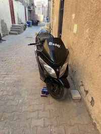 دراجه سكاي وايف 400 صارلها فتره واكفه عطله بصيط بالسلف ودراجه شغاله را...