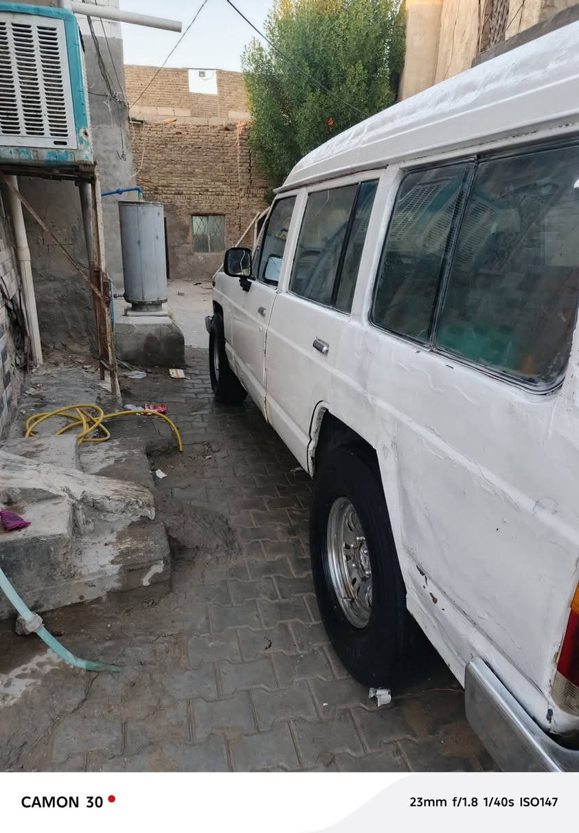 سياره البيع مديل ٨٧ نيسان مكان النجف سعر ٣٠ بهي مجال ***********
