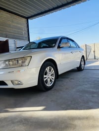 سوناتا 2010 محرك 2400  السيارة تخم تاير  حداديه تبريد تدفه   تخم تاير ...