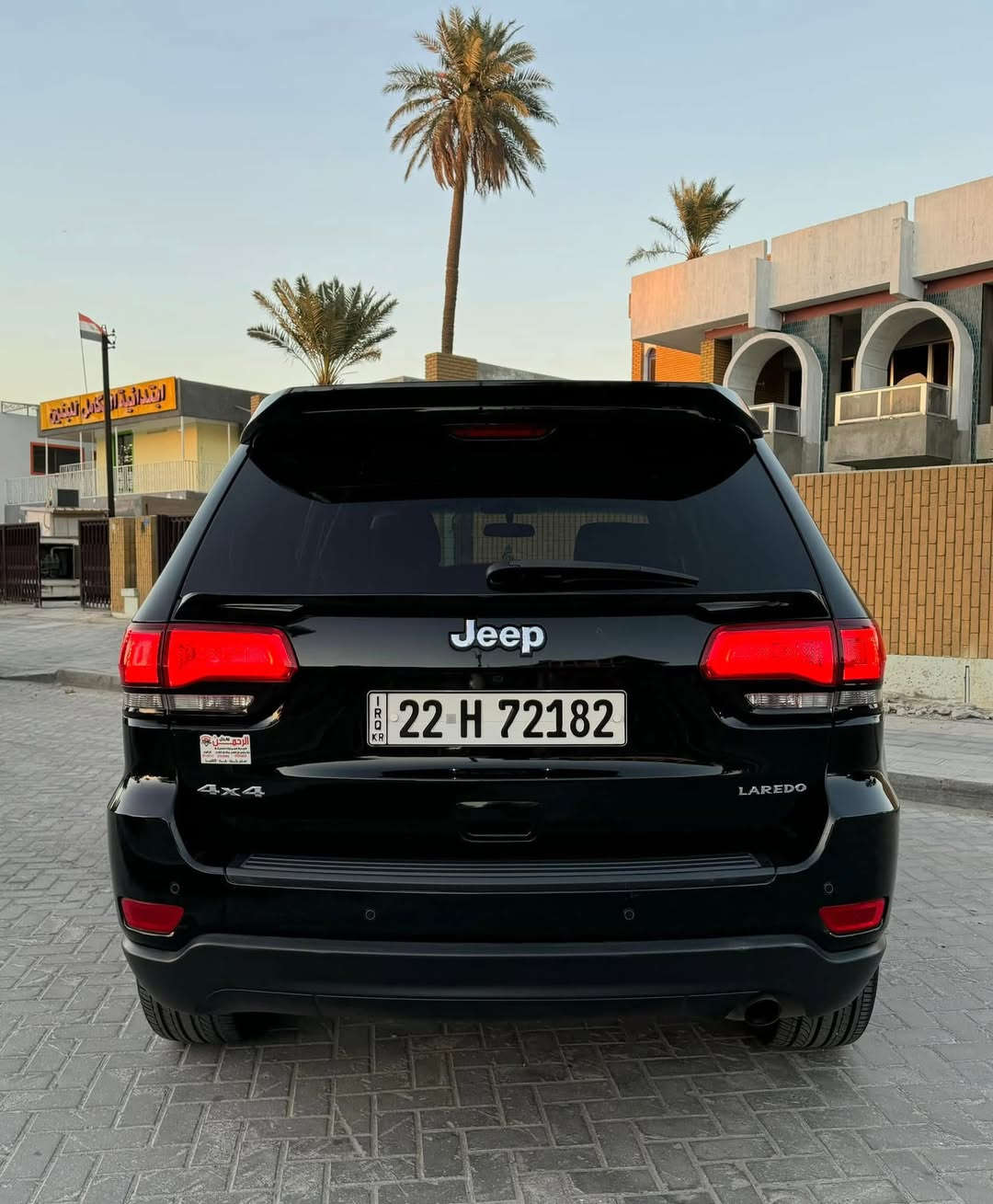 سلام عليكم العنوان بغداد حي الجامعة 

جيب لاريدو 2020 ماشية 72 ميل 
حادث خفيف صور ااحادث موجودة
جاملغ جانبي 

السيارة بالحقيقة بعد احلى ونظيفة 

للاستفسار على خاص 
او واتساب ***********
