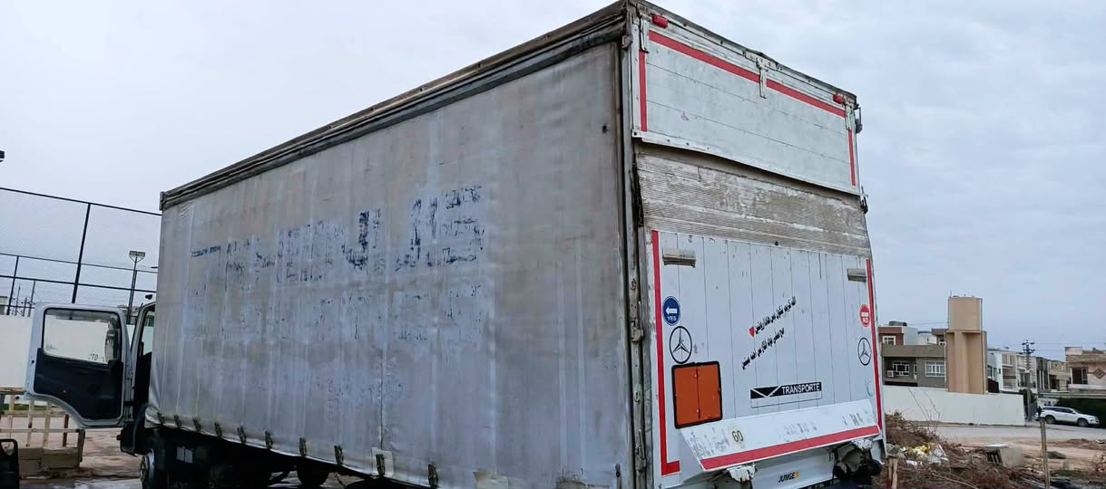 السلام عليكم بدي اتيكو للبيع الطول سبع وربع  بدي جادر مسرحي عنوان اربیل  
***********
***********
