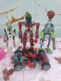 شخصيات • سيارة • اصلي