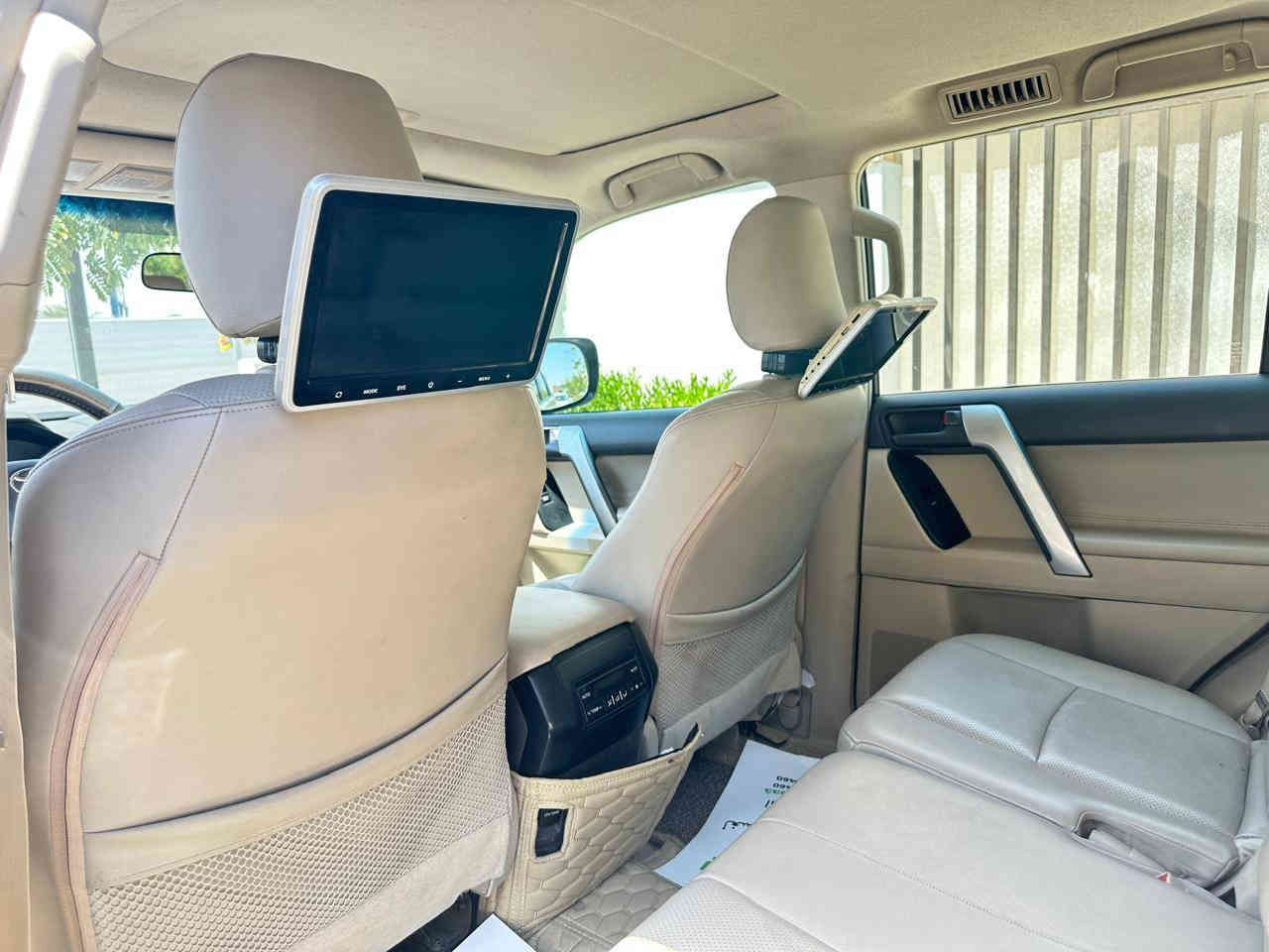 سلام عليكم برادو موديل ٢١ فئة txL فول مواصفات 
بيهه شبر بارد الباب الخلفي الي ابصفحه الصايق 
عنواني بغداد حي العدل السعر 47 اوبيهه مجال 
بسيط ماشية 30 الف حقيقي ***********
