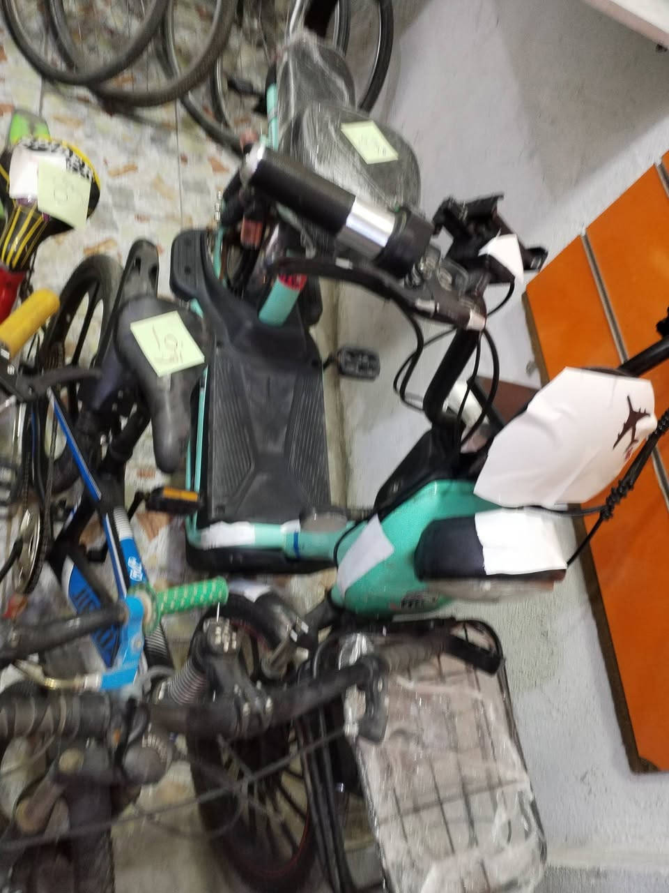 وصلتنا بضاعه جديده دراجات هوائية باله وجديده كافه الاحجام صغار وكبار واطفال 
معرض الاحسان التجاري 
العنوان بداية شارع الكازينوات مجاور ابوعلي الجحيشي


**إذا كنت صاحب هذا الإعلان وتريد حذفه لأي سبب، رجاءا أرسل رسالة إلى الدعم الفني**