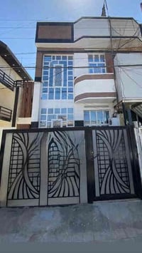 دار للبيع مساحه 50متر /في منطقه حي سومر سارع المدارس الرئيسي الواجه 3,...