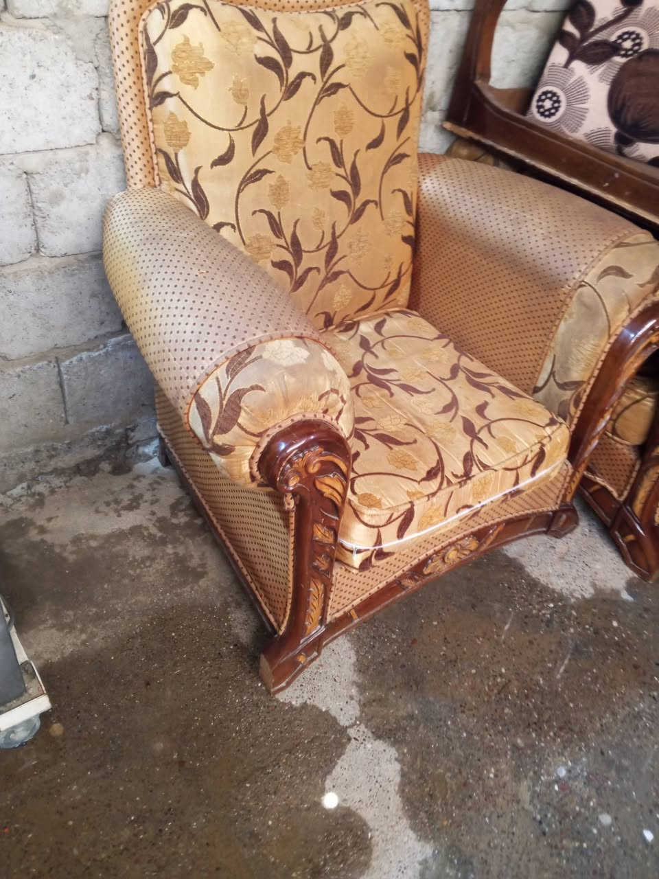 السلام عليكم عندي هاي قنفات عد أربع كراسي للبيع ادفع سعر تعال اخذهن امبارك عليك


**إذا كنت صاحب هذا الإعلان وتريد حذفه لأي سبب، رجاءا أرسل رسالة إلى الدعم الفني**