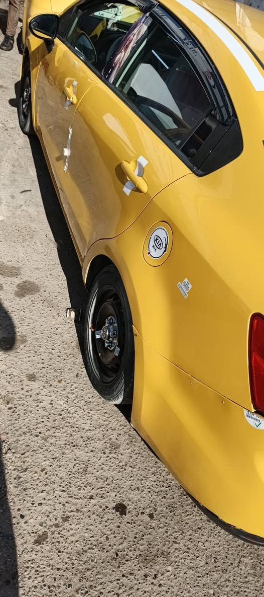 كيا ريو موديل 12,وارد أمريكي حادث جاملغ أمامي سيارة مكفولة كير محرك خير من الله تبريد ثلج كل نقص مابيها عنوان بغداد المشتل السعر 88وبيها مجال
***********
