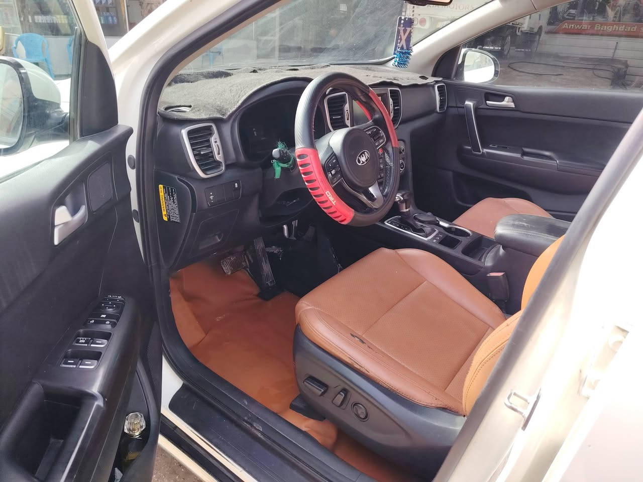 سلام عليكم
سبورتاج 2017 للبيع وارد أمريكي
مواصفاتها EX
***********
