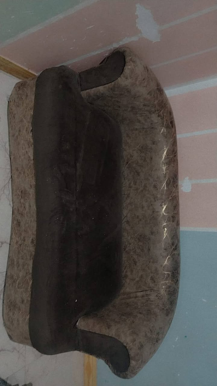 السلام عليكم 
تخم تركي نص نظافه ونص تخم كويتي نظيف وميز طعام حديد نظيف مكاني حي اور


**إذا كنت صاحب هذا الإعلان وتريد حذفه لأي سبب، رجاءا أرسل رسالة إلى الدعم الفني**