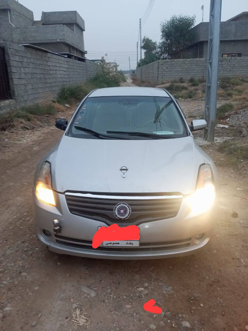 السلام وعليكم ورحمة الله وبركاته سياره للبيع او مراوس نيسان التيما رقم بغداد الماني موديل 2008 مصبوغه عام ضررهه جاملغ امامي اليمين كير ومحرك كامري ابو الكف جديد السعر 60 وبيها مجال واي استفسار خاص او اتصل عل الرقم ***********
