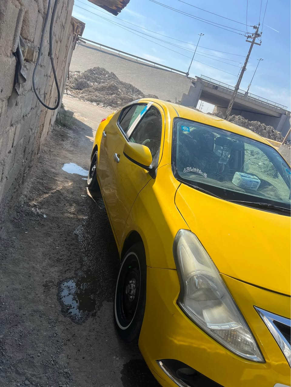 سياره نيسان فيرسه وارد أمريكي جاملق وبنيد فقط مديل 2019 ليموني خصوصي وسياره باسمي سياره كلشي جديد ذب لها كلشي شغال تبريد وكلشي البصره شراي يجي خاص وتساب *********** البصرة, العراق
