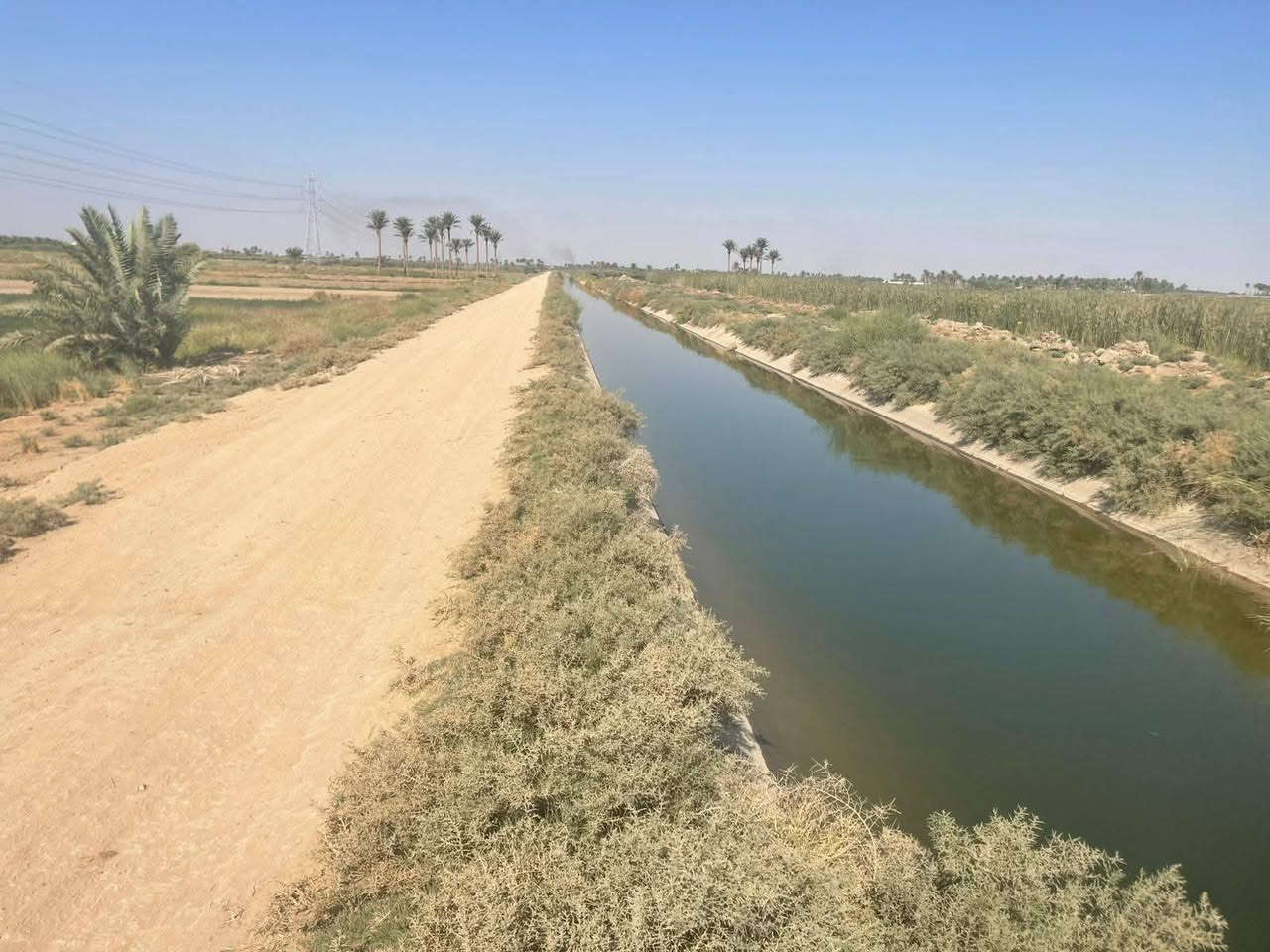 قطعة أرض للبيع
المساحة نص دونم
السعر ٨ مليون 
الموقع الرمادي ناحية اليرموك قرب مزرعة شيخ إحسان العسافي
جنس الأرض طابو زراعي لايوجد تحويل بالوقت الحالي
فقط تعهد بعدم وجود أي مشكلة عشائرية تعهد وبصمة ومكاتبة
تقع وجهه على اروائي ماء سقي الوجهه الثاني طريق على البزل شارعين اروائي وبزل الأرض صالحة للزراعة والسكن قريبة جميع الخدمات
للسعر والاستفسار أكثر اتصال على الأرقام التالية
*********** واتساب
*********** واتساب
او مراسلة الصفحة في اي وقت نعتذر عن التأخير عن الرد في بعض الأحيان
نستقبل جميع العروض العقارية في مدينة الرمادي
ابو احمد
