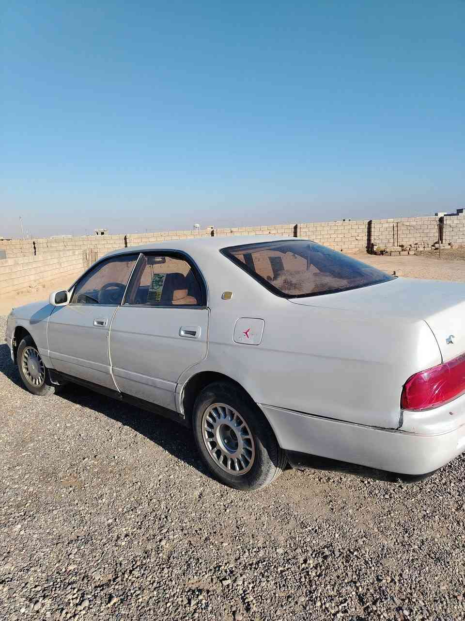 السلام عليكم بطه كراون للبيع مگصوصه تكم مصبوقه عام داخله نضيف كهربائيات شغاله گير ومحرك 300 اتصل *********** السعر 40 وبيه مجال
