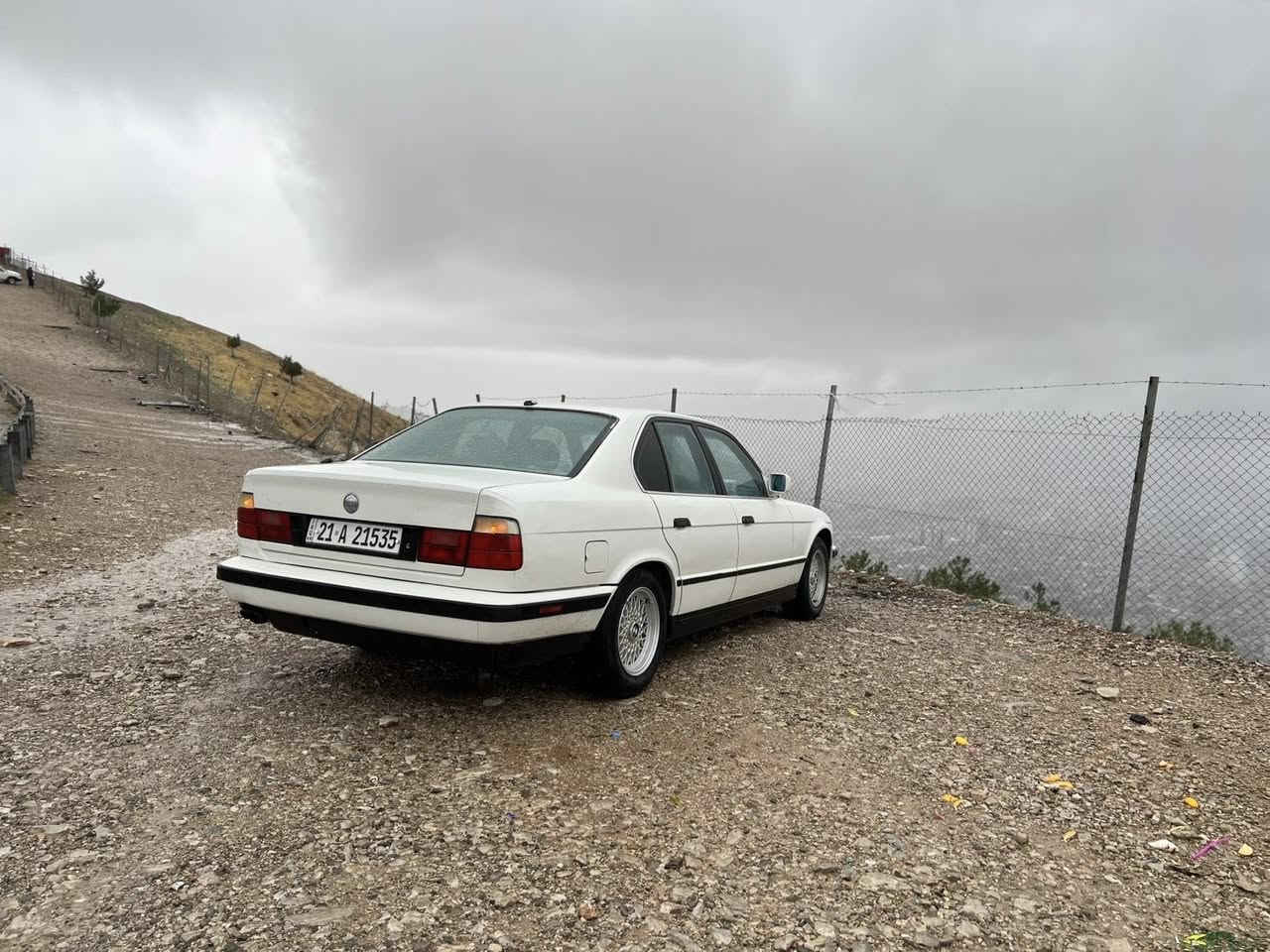 ١٩٩٠ سلاید ٥٢٠ عادی بدون صبخ 
سعر ٦٣ مجال
***********   
سليمانية
