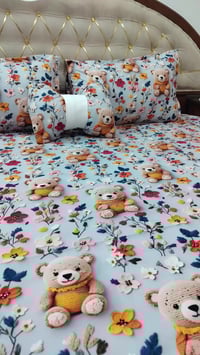 فرشة نفرين • همايون ديجيتال • حسب الطلب