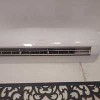 للبيع سبلت توسوت جداري  غاز٤١٠( ٢) طن مع البواري مشدود ما مفتوح ولا مص...
