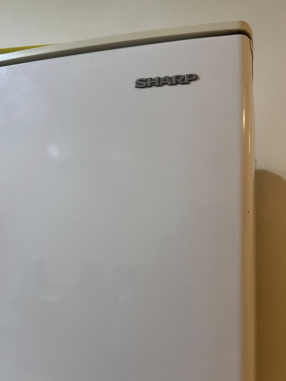 ثلاجه شارب  بس حاليًا الماطور محترك وتحتاج تبديل ماطور فقط الثلاجة قبل كانت تشتغل ممتاز والتبريد مالتها كلش قوي وما بيها أي مشكلة، اريدها 350 الف  
العنوان بغداد البلديات


**إذا كنت صاحب هذا الإعلان وتريد حذفه لأي سبب، رجاءا أرسل رسالة إلى الدعم الفني**