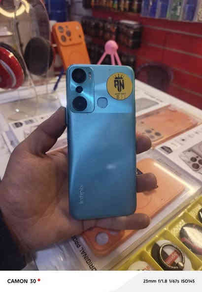 انفنكس HOT20i
ذاكره 64 
مبدل فلاته شحن فقط 
السعر 45 الف 
العنوان النجف حي العسكري كبل مقابيل مجمع جوهرة العرب مركز اندرويد للموبايل
*********** واتساب
