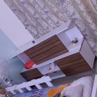 ميز • جديد • نضيف