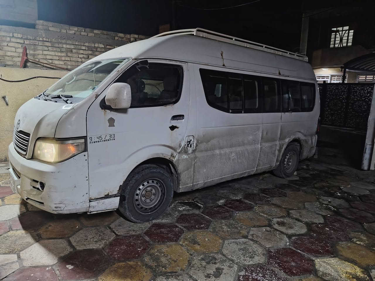 السلام عليكم شيري للبيع موديل 2013 بسمي رقم انكليزي محوله قبل سبوع سياره مصفره هيئة ومرور وضربه سياره جاهزه مكينه فيفتي ياباني ٢ ونص كير ياباني اكسن ياباني تخم تاير سبير جديد سياره نقصها بس دواير سعرها 65قفل بغداد الدورة ***********
