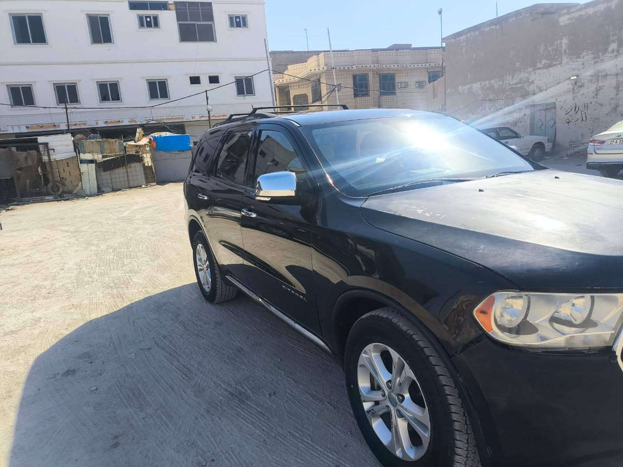 السلام عليكم
للبيع او مراوس بسيارة صالون
دورنگو سيتادل ٢٠١٣ مواصفات فول 1/1
كشنات كهربائيه تدفئه تبريد
تچيه الرئس الخلفيه كهربائيه
جنطه كهرباء
المري قلاب مع البك
فتحت سقف طگتين
تشغيل عن بعد
رادار
حساس خلفي
شاشه بلادي
محرك 6 سلندر 3600
فور ويل
بعد بيها مواصفات هوايه
لايت زنون
تخم تاير جديد قبل يومين شاده
السياره جاهزه من الدعاميه للدعاميه
حادثها چاملغ وبنيد
السعر 155 وبيها مجال
السيارة باسمي
السنويه 2031
هزه جديدة

 ***********

