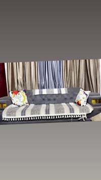 كنبة • نظيف جدا • بغداد