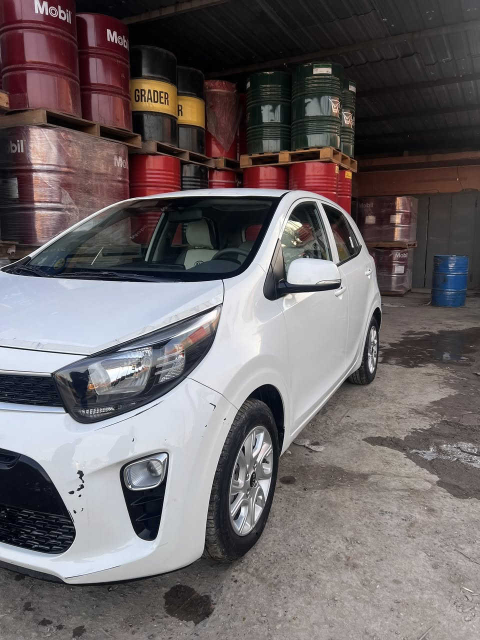 يا الله
سلام عليكم 
كيا بيكانتو 2020 4 سلندر 
سيارة جديدة بمعنى الكلمة 
ماشية 8785زيرووو 
سبيرها منازل نهائياً
مكفولة سيارة فقط بيها تلحيضات بل دعاميات موضحه بصور
السعر ب120 ورقة 
***********
