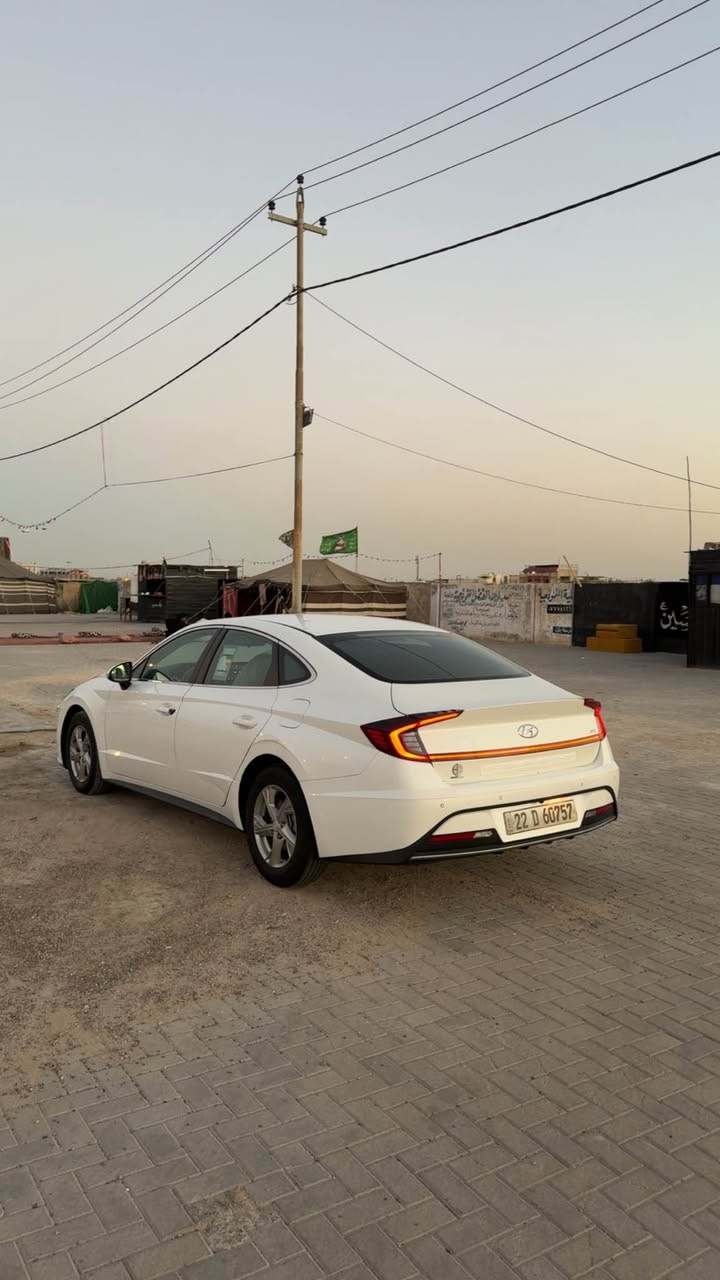 للبيع او المراوس. 
سوناتا خليجي مديل ٢٠٢٠
اربيل باسم ميران سنويه ما ساقطه بعد بيها ٦ اشهر 
 بيها شخط و مصلح بارد بل صفحه و قبق الجنطه شبر رش 
والسونار  ويه الصور  
ماشيه ١٧٠ كيلو 

مكينه ٢٥٠٠ دوش
شفتات ستيرن
مري شفط
جرس سرعه ١٢٠ 
تحكم ستيرن. 
كروز مثبت سرعه 
شاشه و كامرا 
تبريد قطعتين  

جاهزة بدون نقص 
السعر ١٥٥ 
ترهم مراوس 
***********
بصرة ابو الخصيب البصرة, العراق
