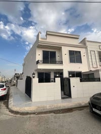 فرمانبران • ١٤٠م • ٤غرف