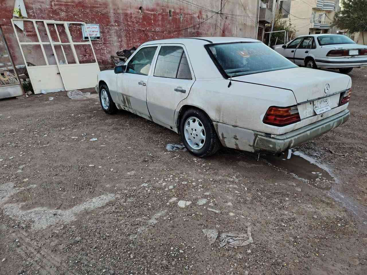 مرسدس دوب موديل 91 رقم بغداد شرط تحويل ثاني يوم اني مكمل كلشي بس عليك تحول محرك كير بطه3000ديلكو  سياره بيهه خياسات شويه السعر٣٣بي مجال
مكاني ديالى ناحيه السعديه
هاتف***********
