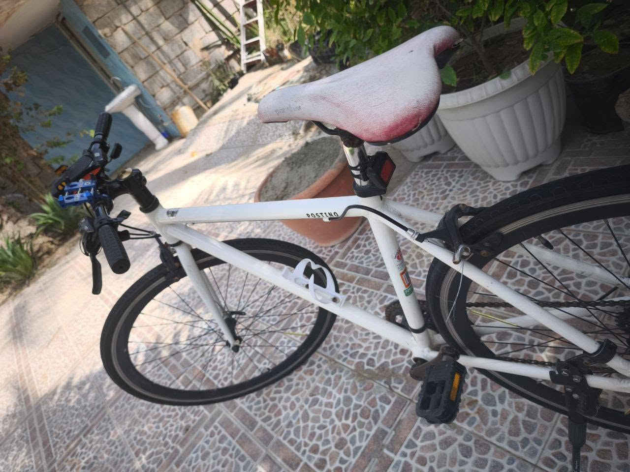 للبيع دراجة نوع c700
الهيكل كله من الألمنيوم الدراجة خفيفه وبنفس الوقت مريحه وسريعه كامله من أضويه خلفيه واماميه وكلها شحن مو بطاريات و وياه ستاندات وبور بنك مربوط بل ستاند كامله من كلشي بس بيه ((ملاحظه بسيطة)) سعرهه  85 وبيه مجال مكاني صقلاوية ناحيه


**إذا كنت صاحب هذا الإعلان وتريد حذفه لأي سبب، رجاءا أرسل رسالة إلى الدعم الفني**