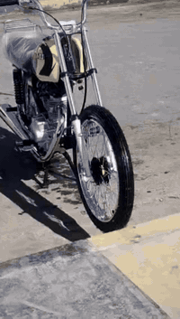 سلام عليكم شباب دراجه يراني اتنس للبيع أوراق سكنر صاله 15يوم من معمره اول تبديله مال دهن الاستفسار على هاذ رقم ***********
