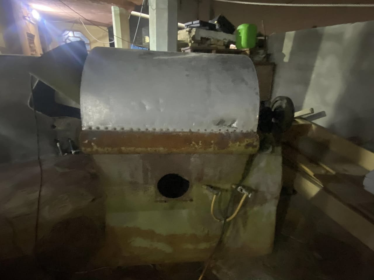 السلام وعليكم مكائن تحميص كرزات وشاميه للبيع وحده من الحديد وثانيه فافون أبيعهن اثنينهن سوه السعر مليونين ونص وبيهن مجال مكاني البصره تنومه الخاص مفتوح وهاذ رقمي للتواصل
***********
