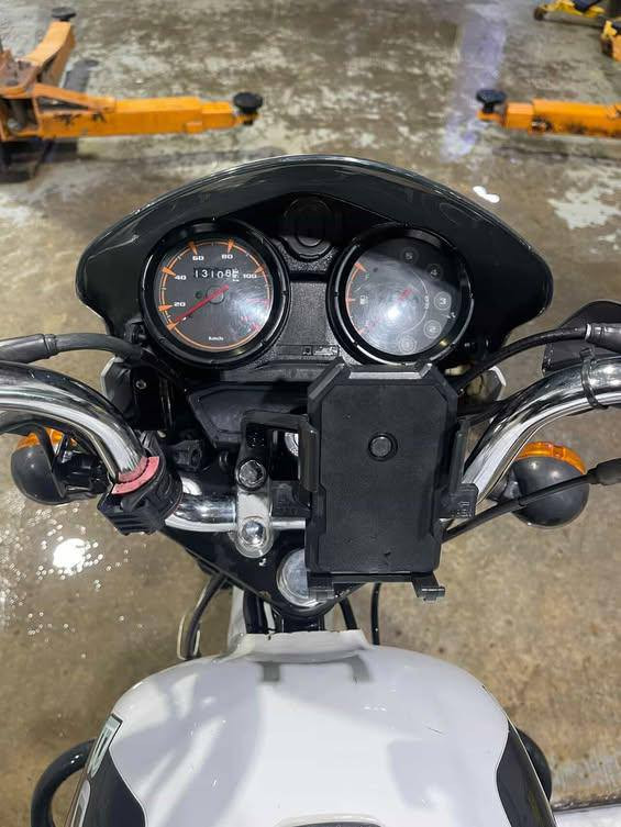 1. بوكسر موديل 2023 نضافه جيده جدآ 
2.مكينه جيدآ جدآ يحب قوي كيرها فول جيد
3.اوراق 7 كاملات 
4. مكان بغداد الكراده
5. السعر 1750 وبيه مجال بصيط
هاتف.   ***********. 
واتس اب. ***********
