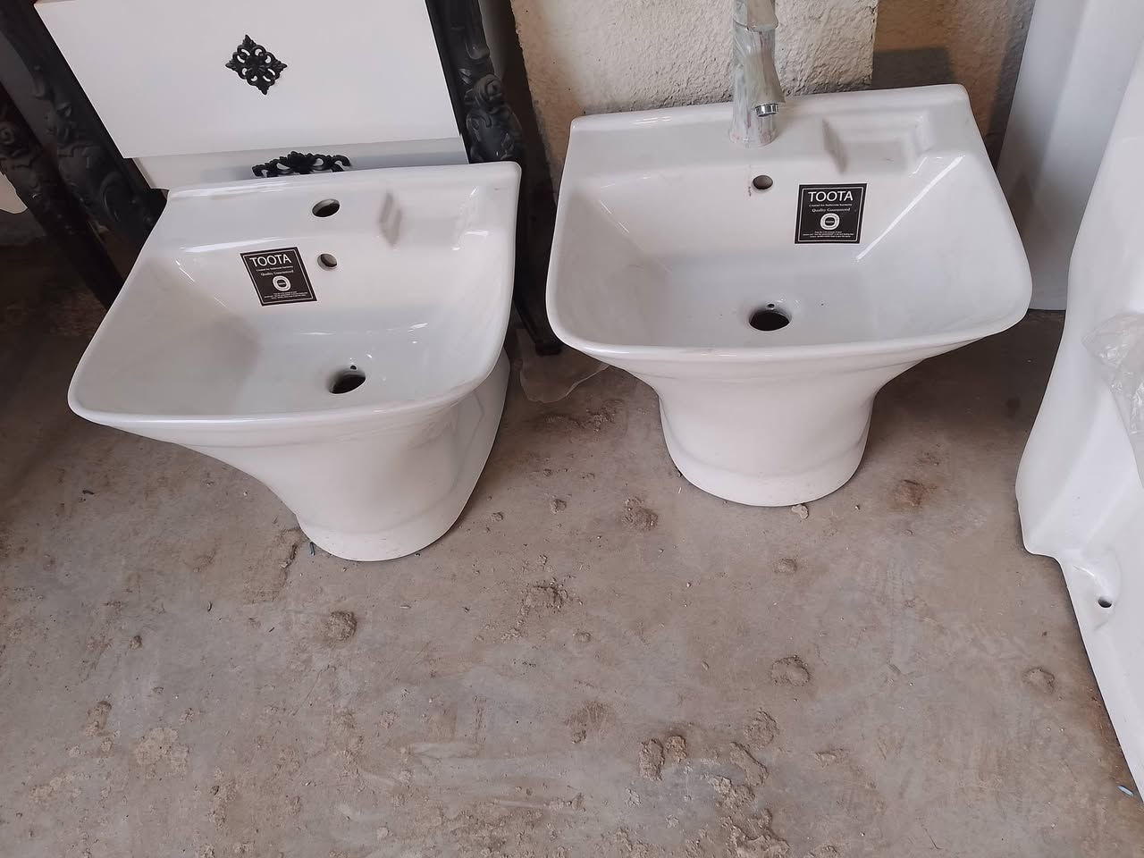 مغسله كاونتريه  كامله  (٧٥٠٠٠)دينار عراقي
مغسله ٦٠ سم مربعه تركي (٢٩٠٠٠)دينار عراقي

مغسله تعليك٥٠ سم (١٩,٥٠٠) دينار عراقي

مقعد  ايراني توته (١١,٥٠٠) دينار عراقي

مقعد شطح ايراني (٩,٥٠٠)دينار عراقي

مقعد غربي توته (٦٩٠٠٠)دينار عراقي

🛑🛑مخزن الكوثر// لبيع المواد الانشائيه 
و المنزليه وال كهربائيات

📍📍العنوان (تاجي / مدخل سيطرة ابو عظام )
هاتف//***********
