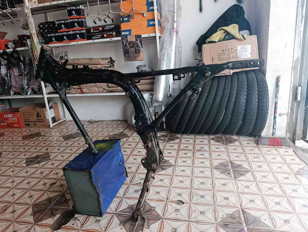 سلا عليكم شاصي 21ارشه  اوراق أصولي كصبه رفيعه شيال ربع مكفول كطرت الحيم مابيه أسعر اتصال فقط ***********
