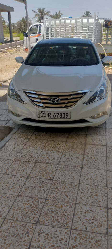 سوناتا موديل 2011 فول مواصفات 
للبيع 
بانوراما 
بصمه 
خزن ذاتي 
كشنات كهرباء 
تحكم استيرن جهتين 
شفتات بلستيرن
تبريد ثلج وتدفئه 
نضام ايكو
مكينه2400 مكفوله كفاله عامه بيها فقط بارد السونار مرافق مع المنشور حبايبي 
كير 6نمر مكفول
مري شفط +اشاير بلمري
اربعه دسك
اترايها وين متريد 
حساس خلفي 
لايت دوار
رقم بغداد الدولي بسمي مشروع وطني
 رقم صاحب سيارة ***********
السعر 130 وبيها مجال كلش قليل
